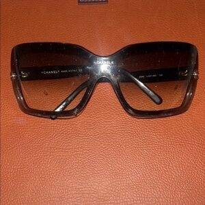 CHANEL Y2K Sunglasses